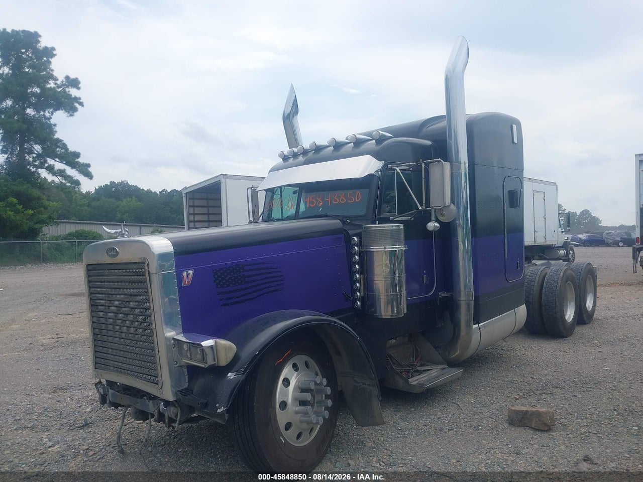1998 PETERBILT 379 · 2/4