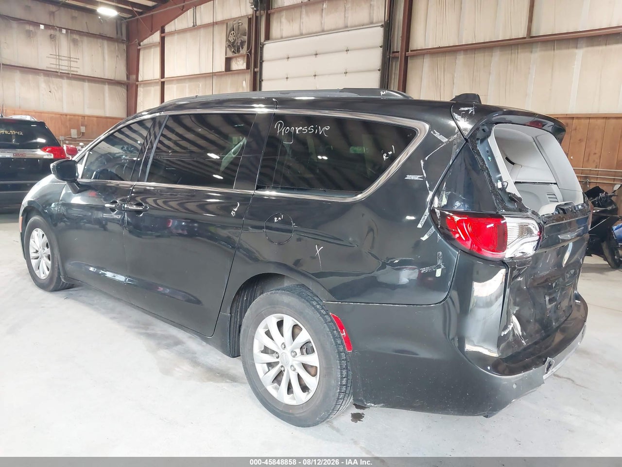 2017 CHRYSLER PACIFICA TOURING-L · 3/11