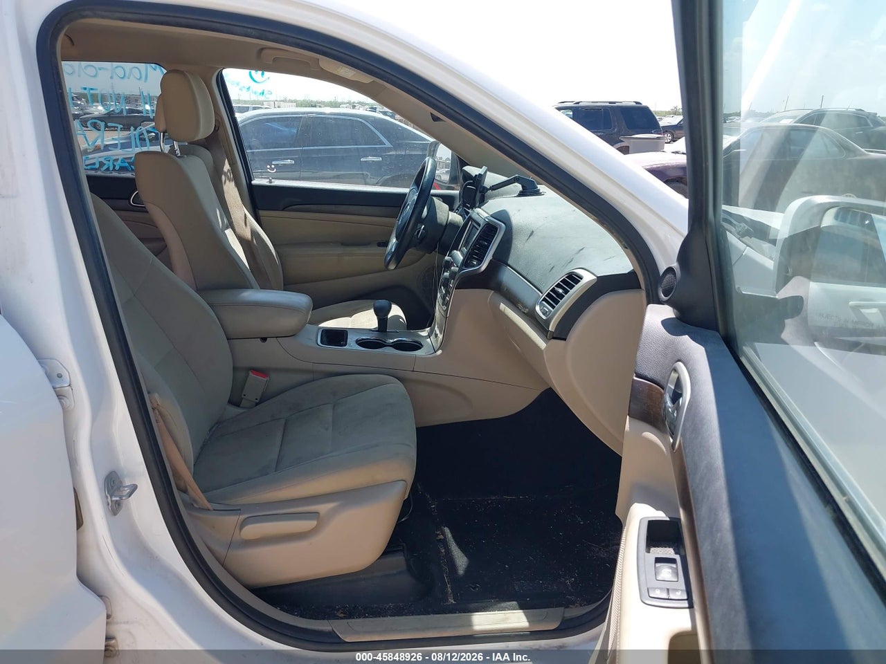 2015 JEEP GRAND CHEROKEE LAREDO · 5/11