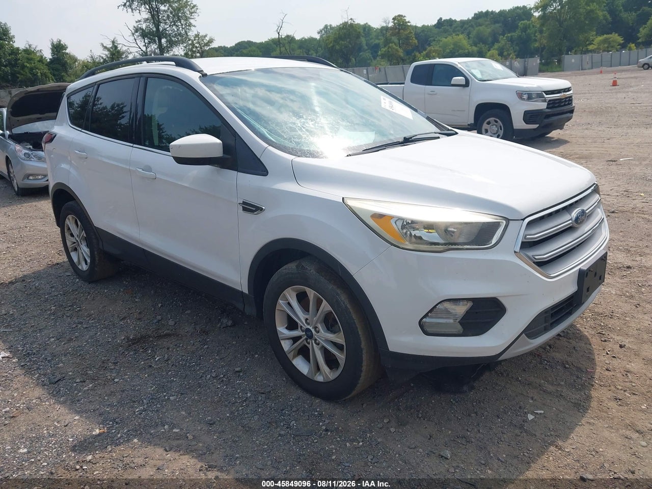 1FMCU9GD9JU****** · 2018 FORD ESCAPE SE