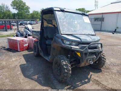 3JBUKAP47PK****** · 2023 CAN-AM DEFENDER XT HD9