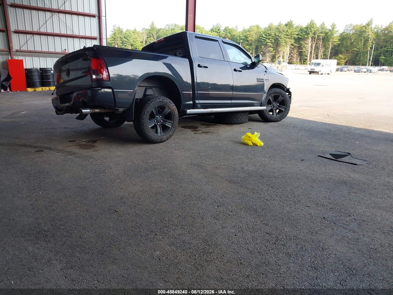 2016 RAM 1500 SPORT · 4/11