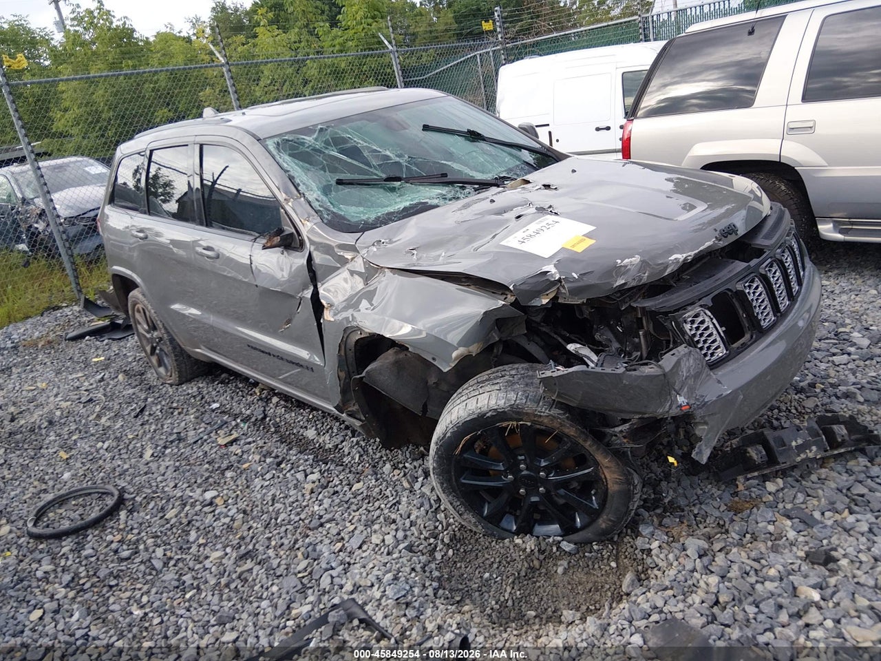 1C4RJFAG6LC****** · 2020 JEEP GRAND CHEROKEE ALTITUDE 4X4
