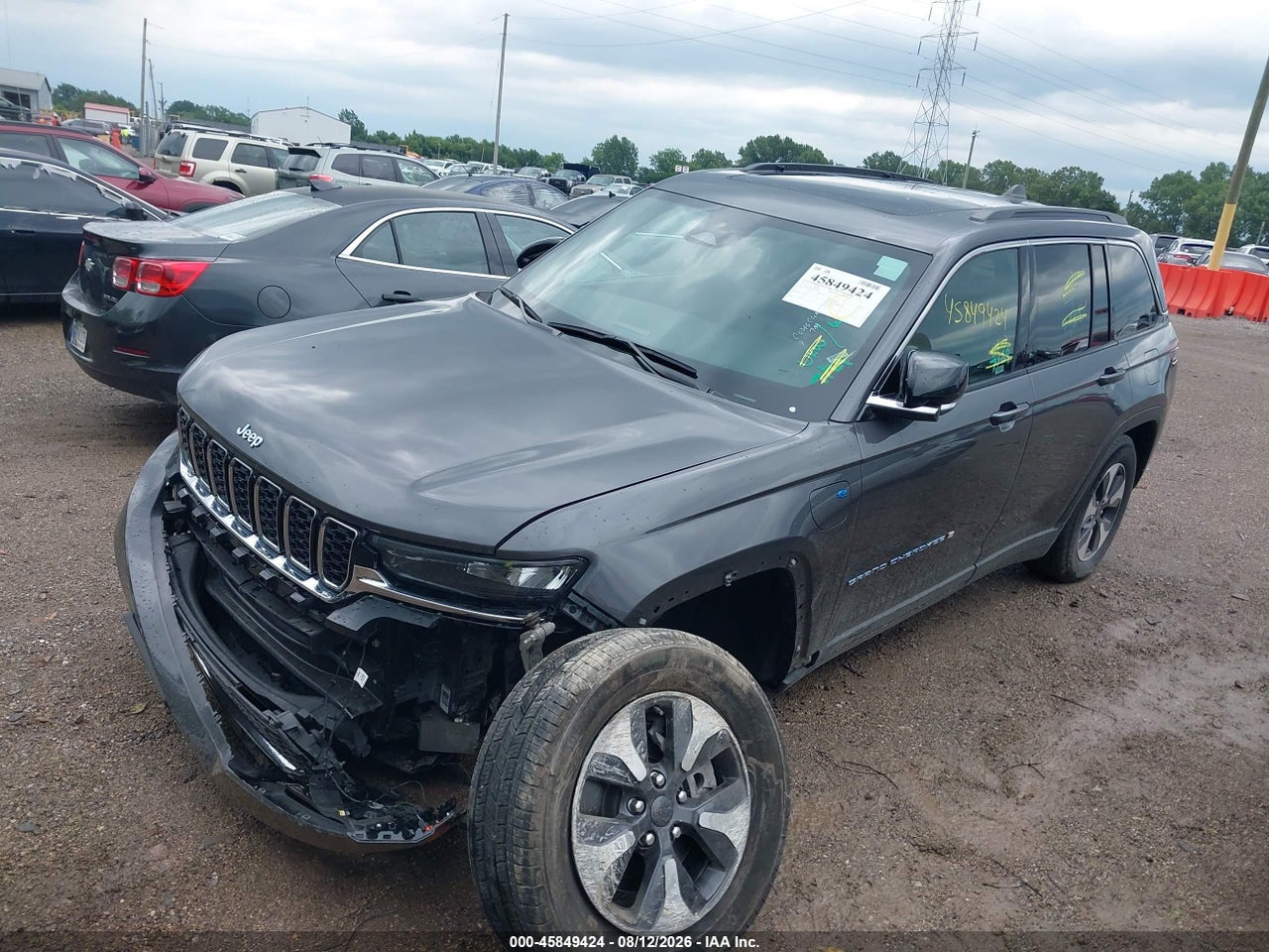 2025 JEEP GRAND CHEROKEE 4XE · 2/11