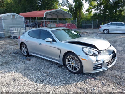 WP0AA2A74GL****** · 2016 PORSCHE PANAMERA 4