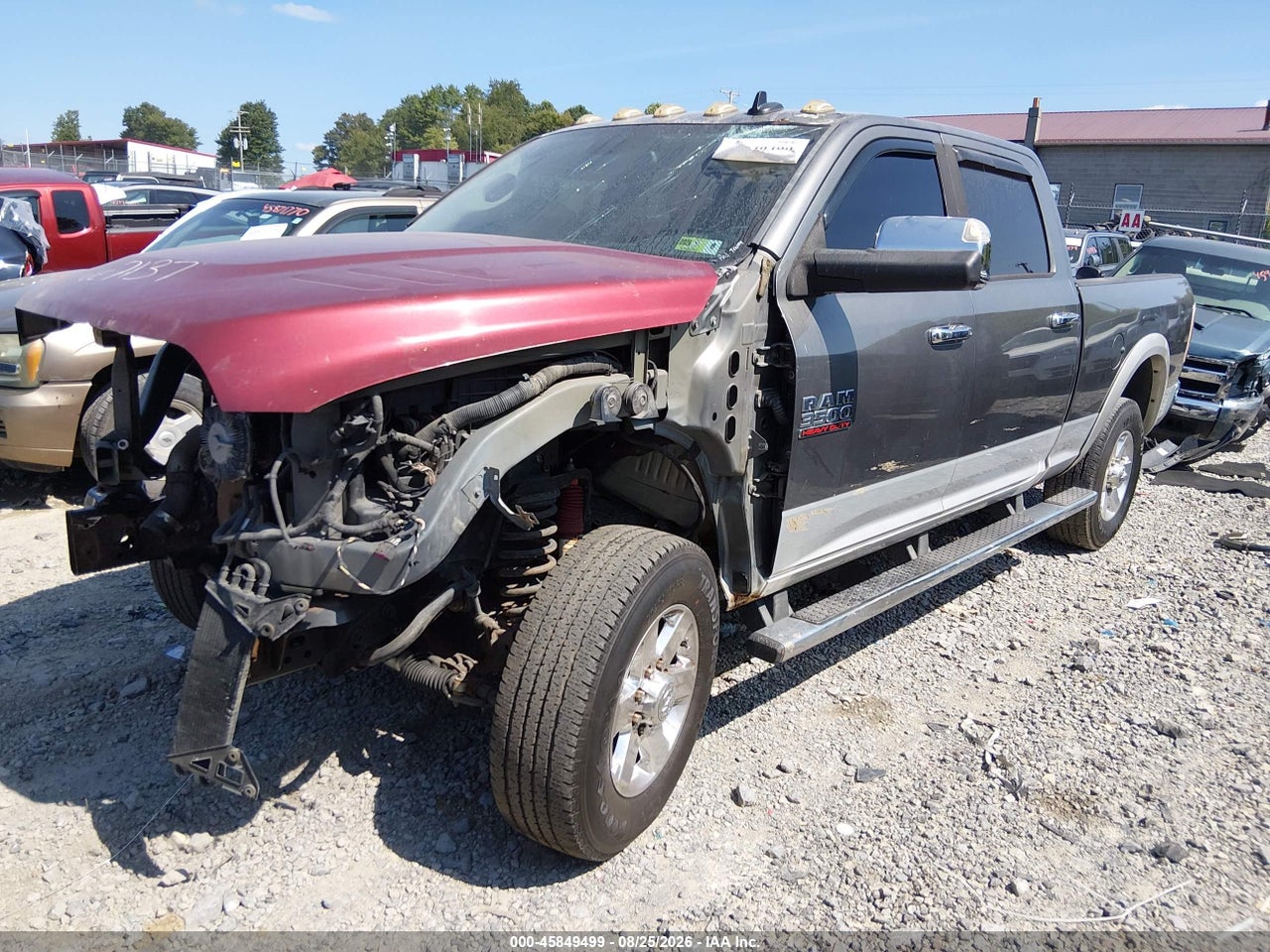 2013 RAM 3500 LARAMIE · 2/4