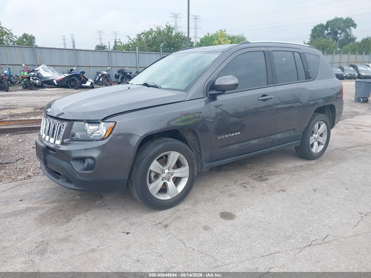 2017 JEEP COMPASS LATITUDE · 2/6