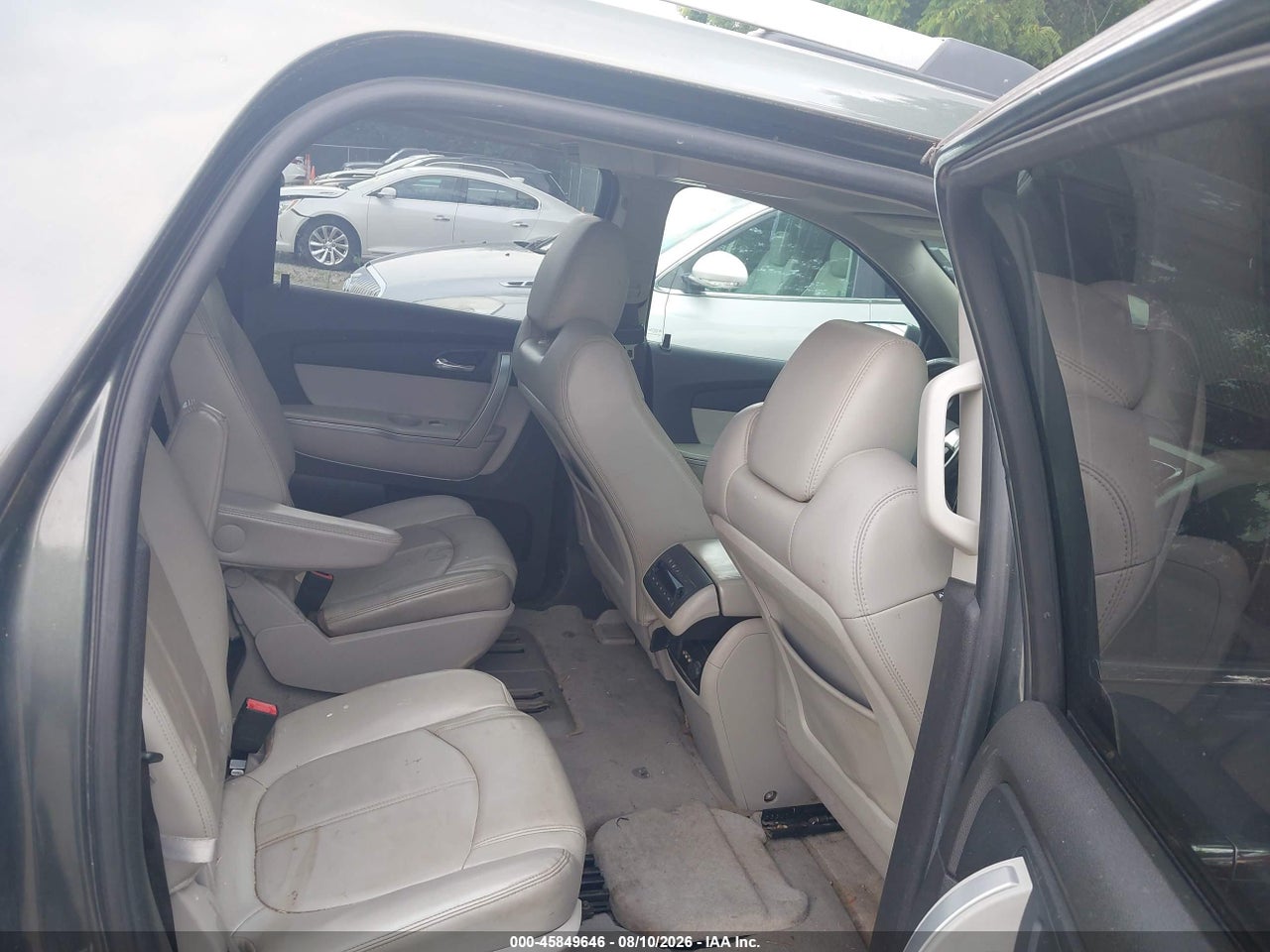 1GKKVRED8BJ****** · 2011 GMC ACADIA SLT-1 · 8/11