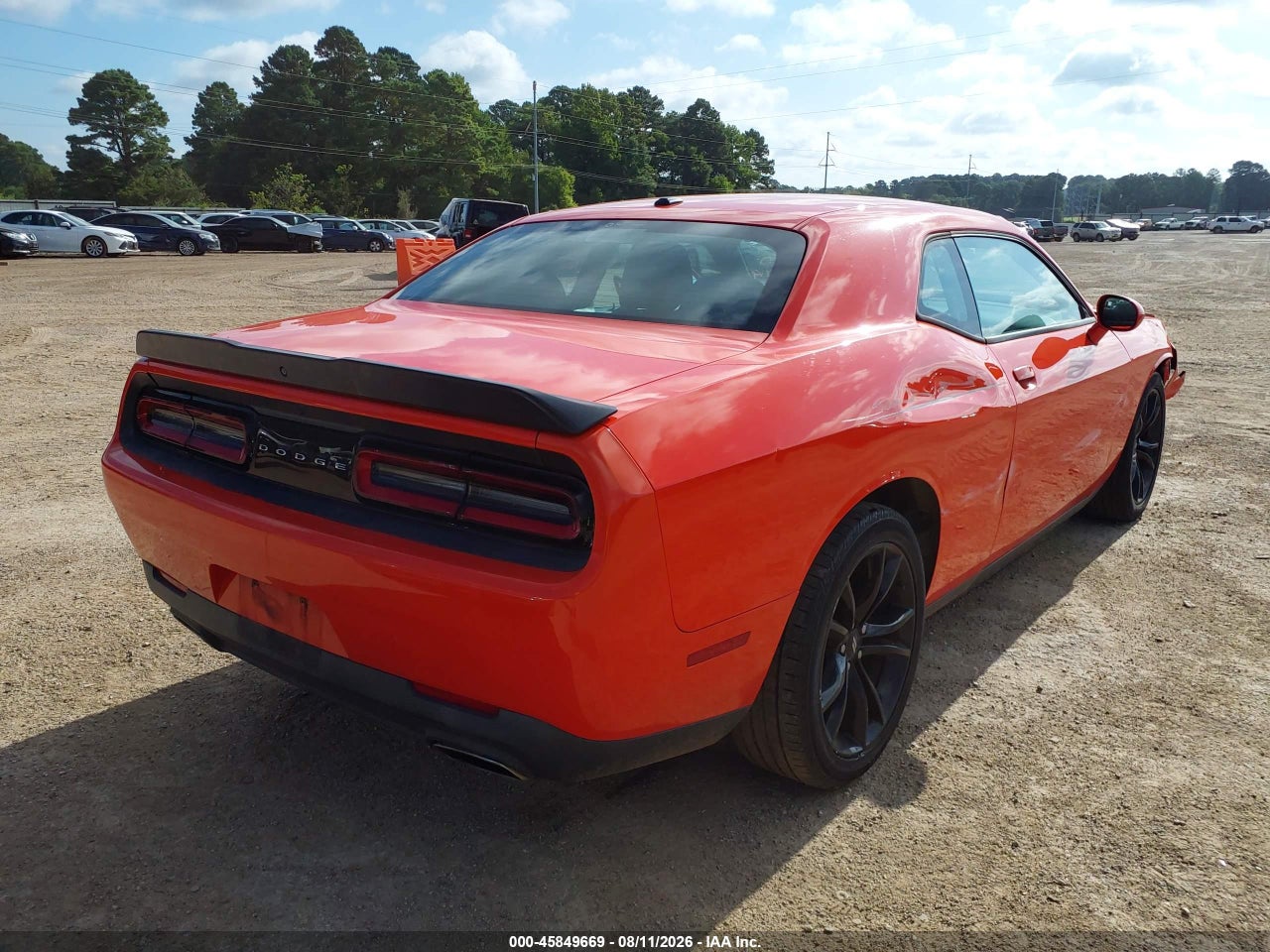 2017 DODGE CHALLENGER SXT · 4/11