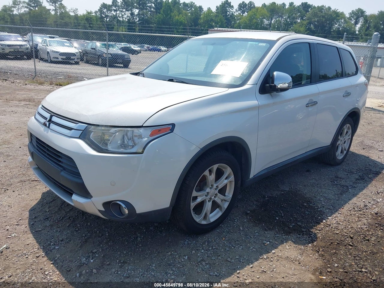 2015 MITSUBISHI OUTLANDER SE · 2/11