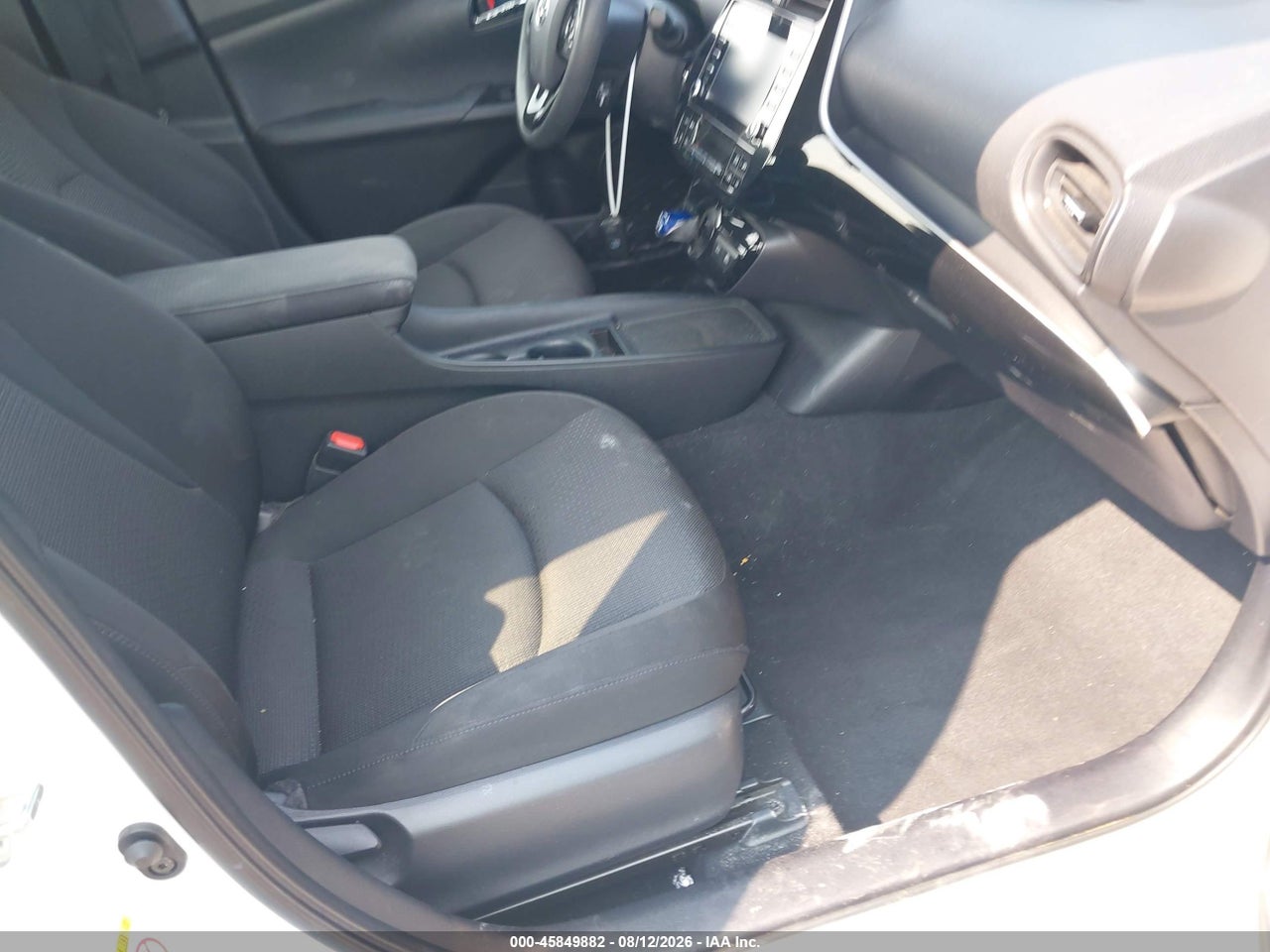 2020 TOYOTA PRIUS LE AWD-E · 5/10