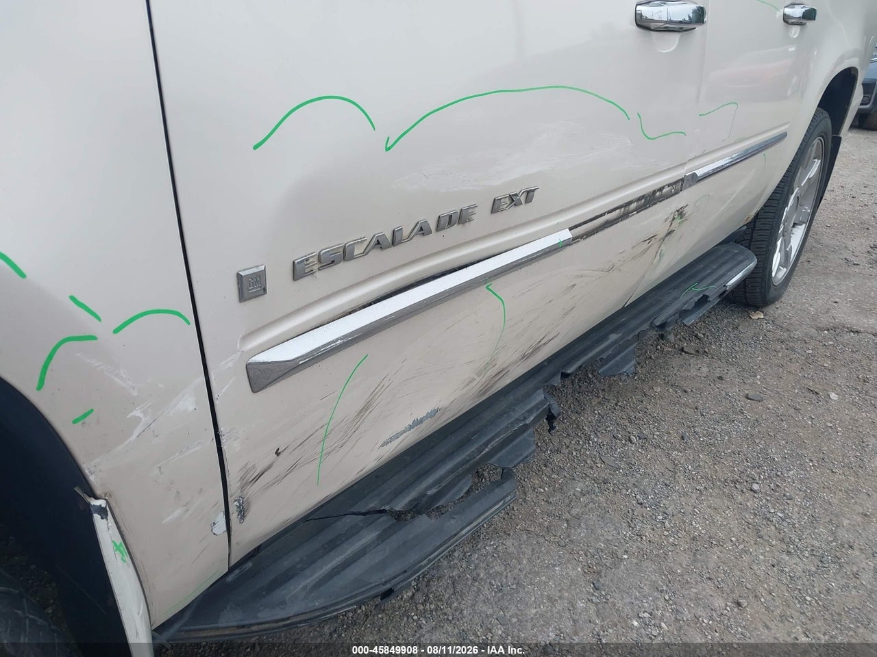 2007 CADILLAC ESCALADE EXT · 6/11