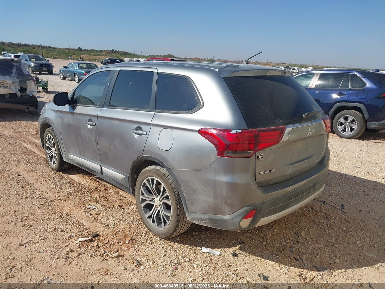 2016 MITSUBISHI OUTLANDER ES · 3/11