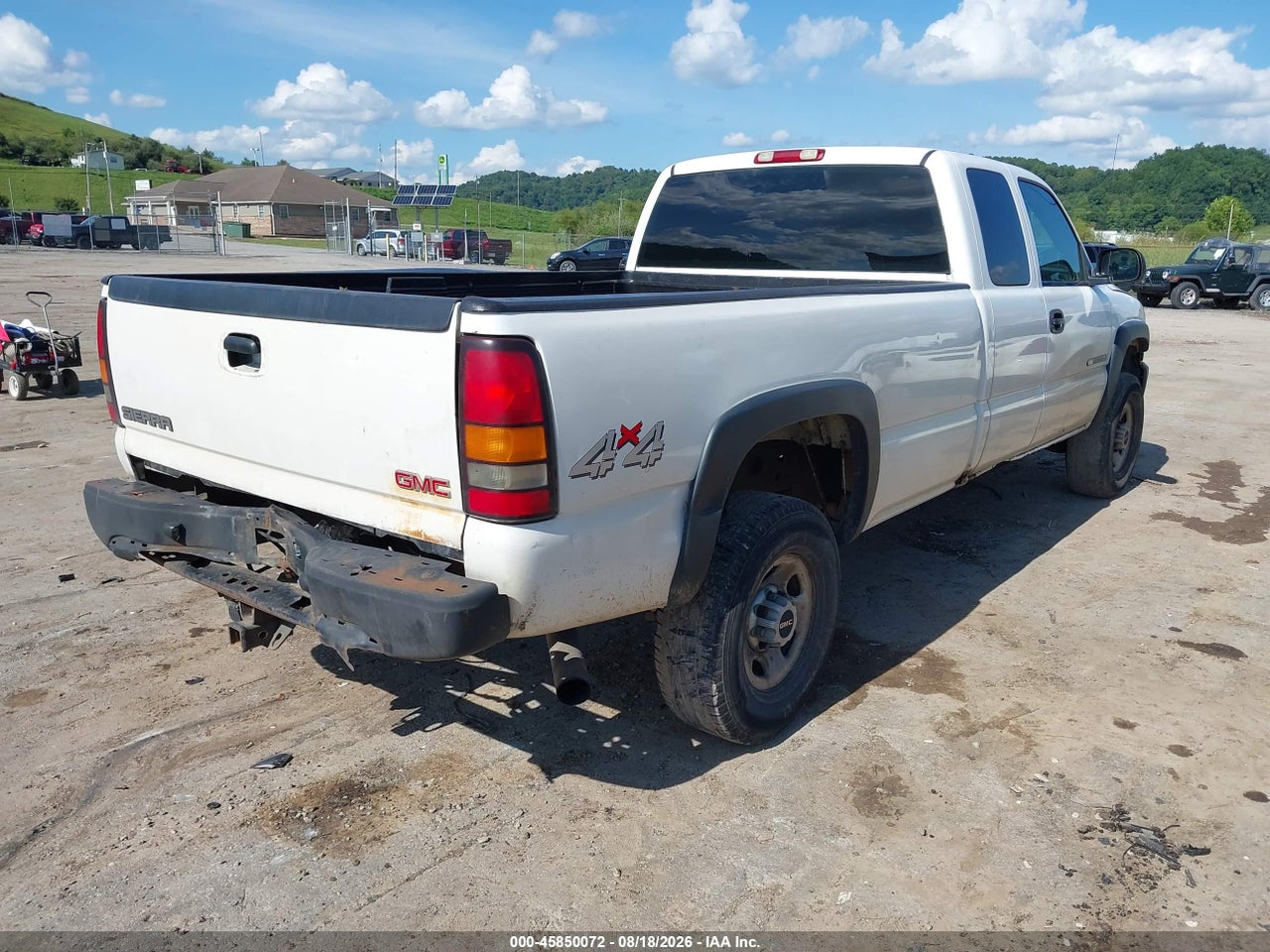 1GTHK29U66E****** · 2006 GMC SIERRA 2500HD WORK TRUCK · 4/11