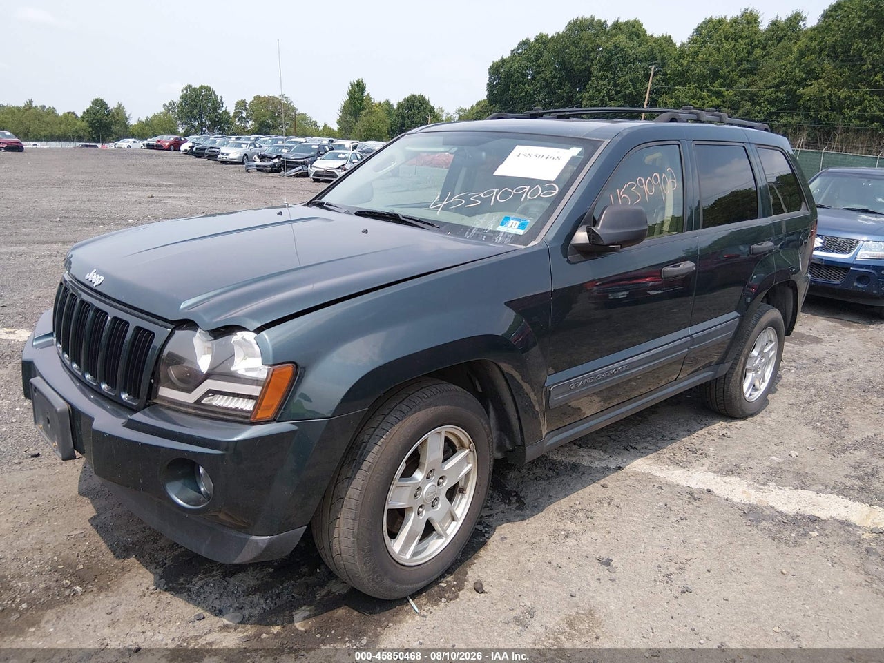 2005 JEEP GRAND CHEROKEE LAREDO · 2/11