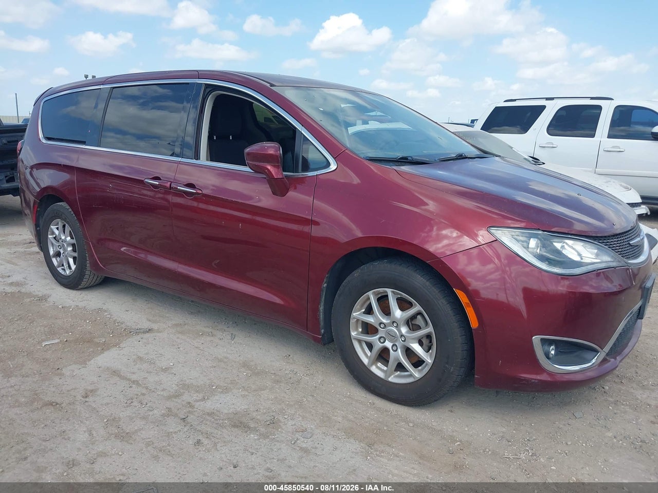 2C4RC1FG7JR****** · 2018 CHRYSLER PACIFICA TOURING PLUS