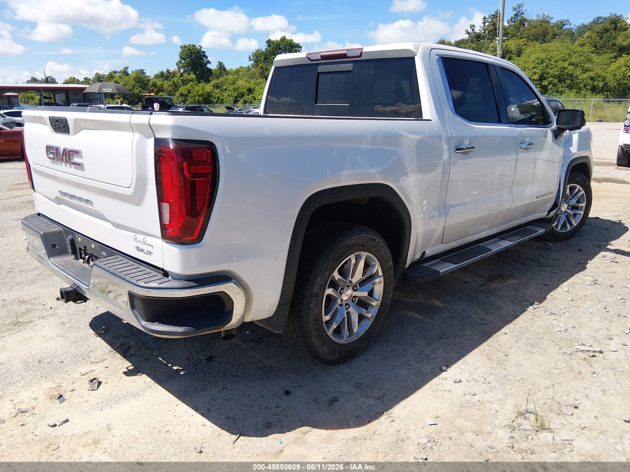 3GTP8DED1MG****** · 2021 GMC SIERRA 1500 2WD  SHORT BOX SLT · 4/10