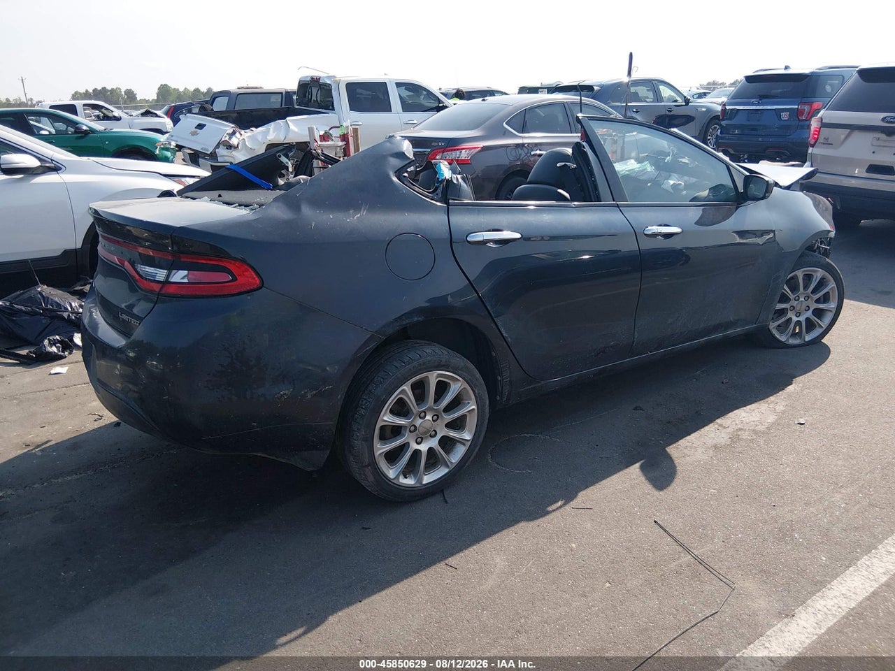 2013 DODGE DART LIMITED · 4/10