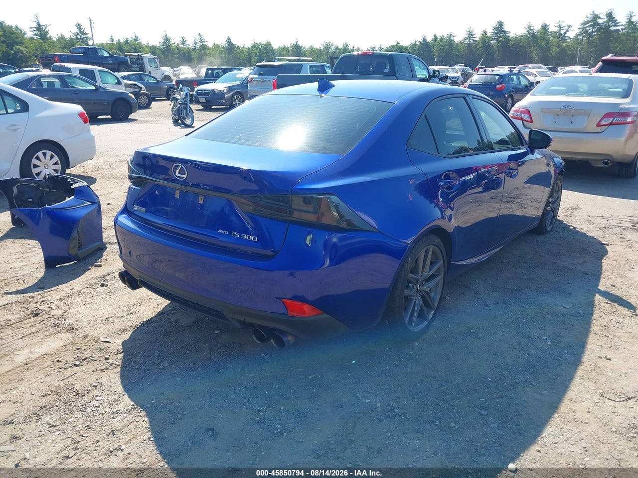 2020 LEXUS IS 300 · 4/11