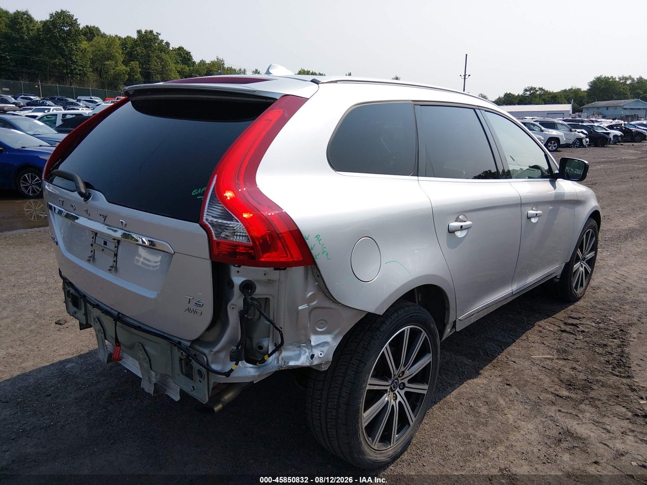 2017 VOLVO XC60 T6 INSCRIPTION · 4/11