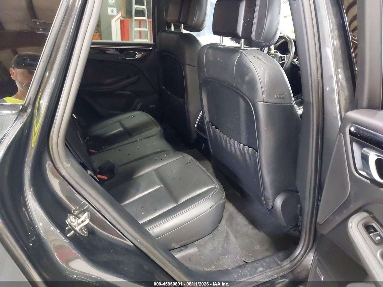 WP1AA2A58ML****** · 2021 PORSCHE MACAN · 8/11