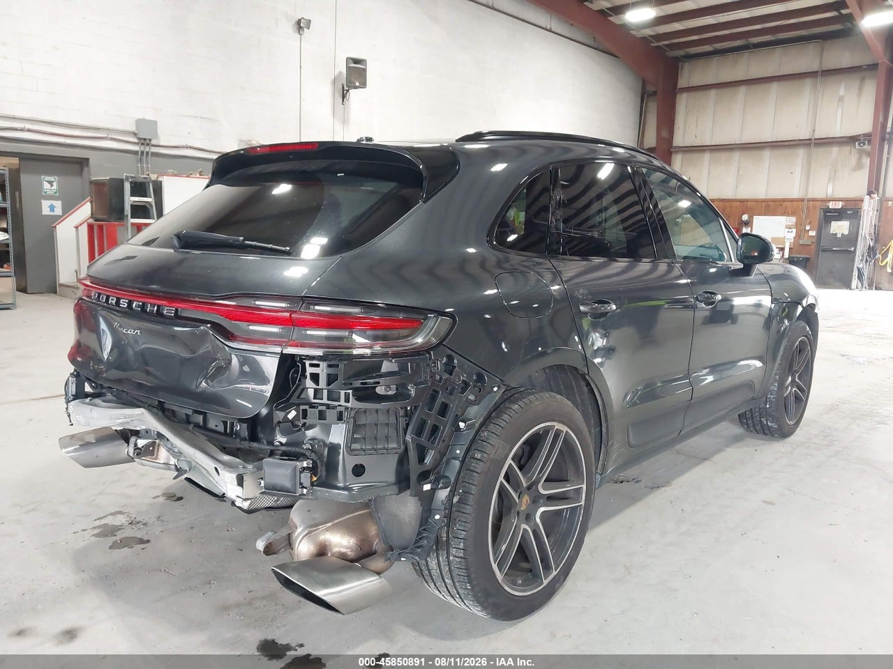 WP1AA2A58ML****** · 2021 PORSCHE MACAN · 4/11