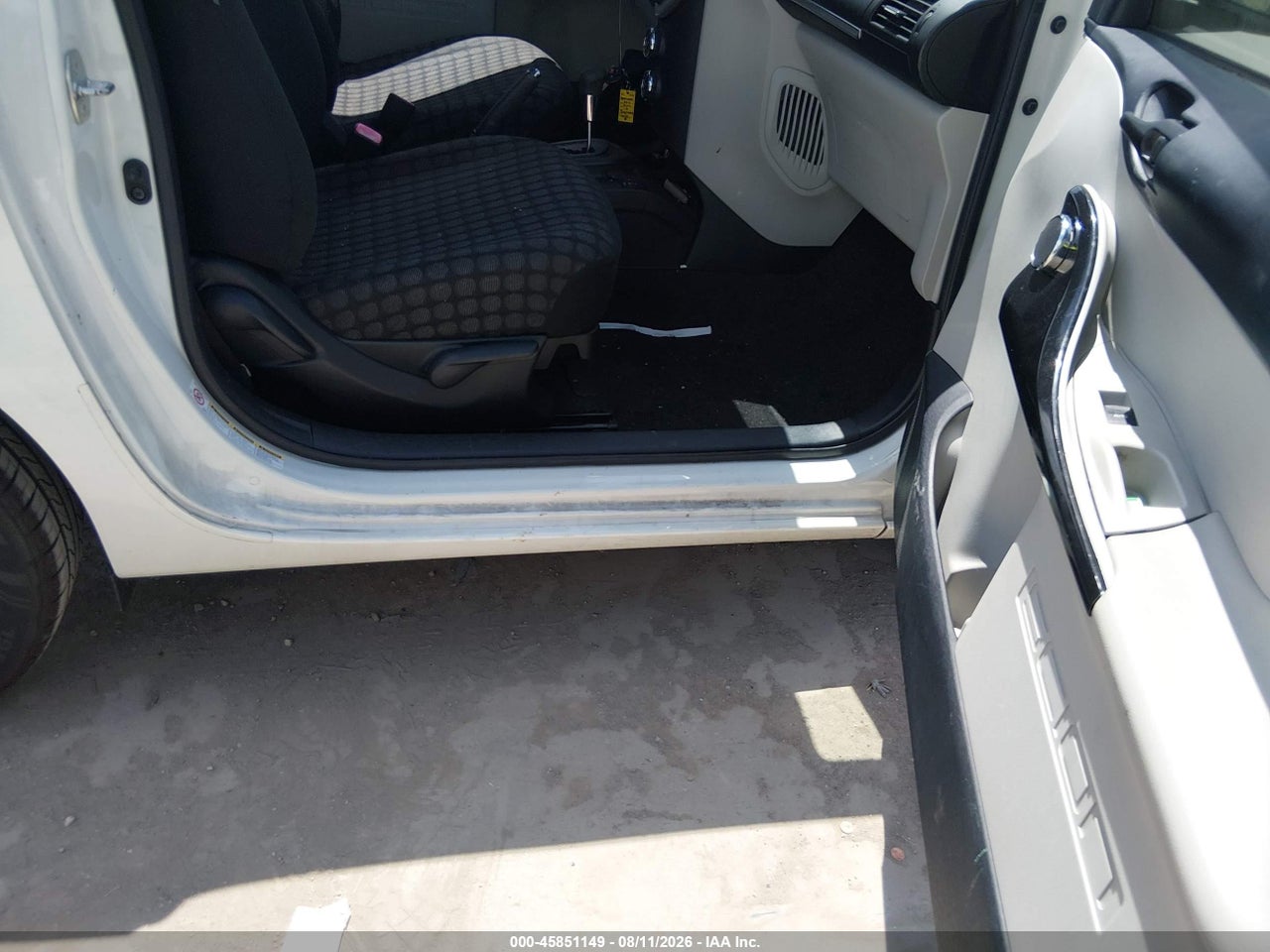 2012 SCION IQ · 5/11