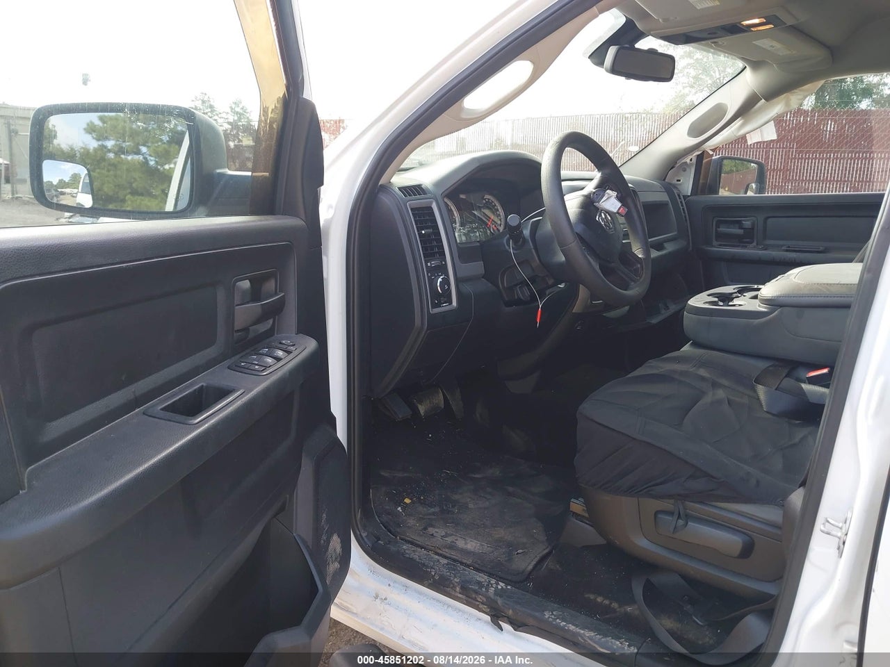 2016 RAM 1500 EXPRESS · 5/11