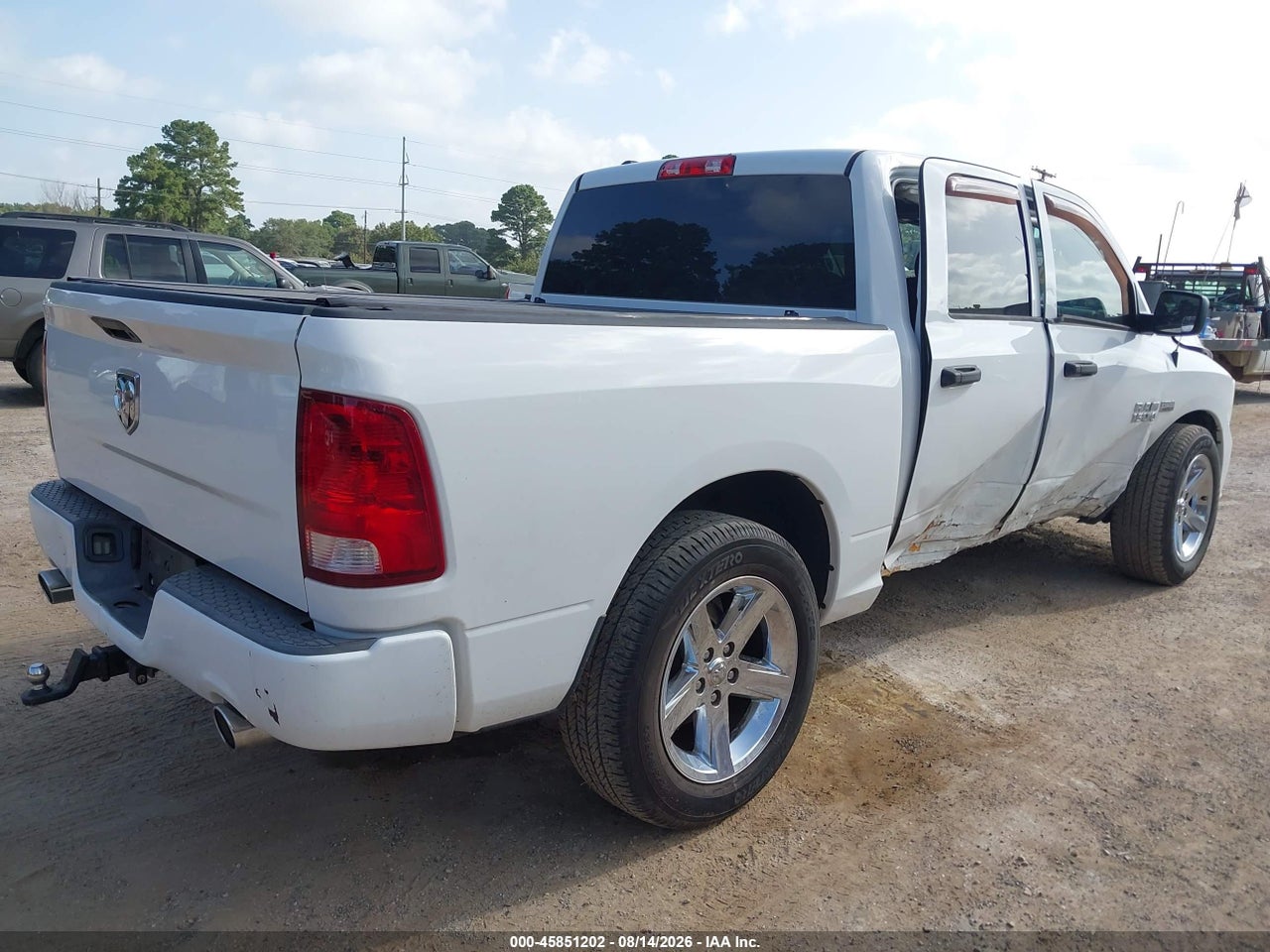 2016 RAM 1500 EXPRESS · 4/11
