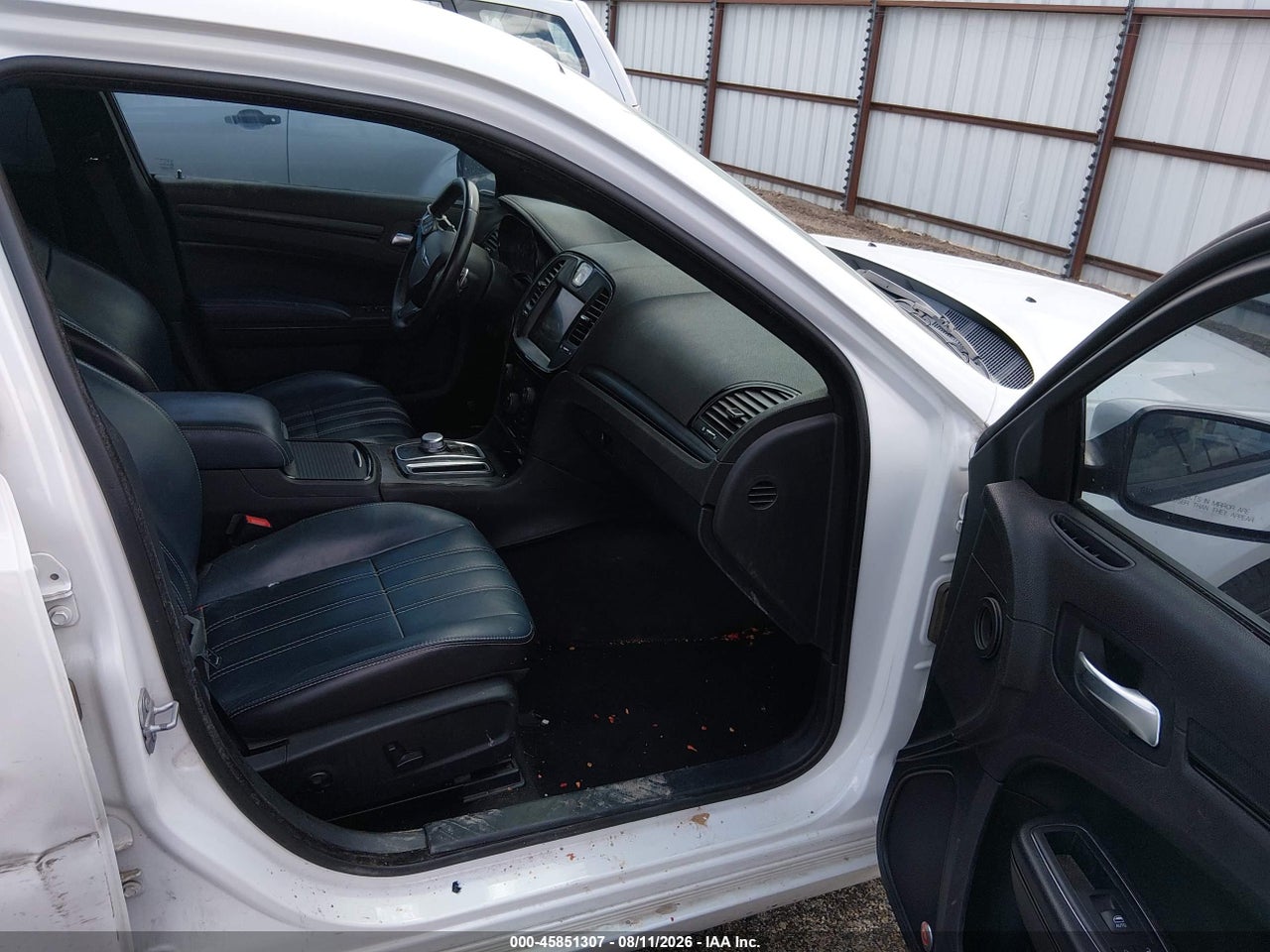 2015 CHRYSLER 300 300S · 5/11