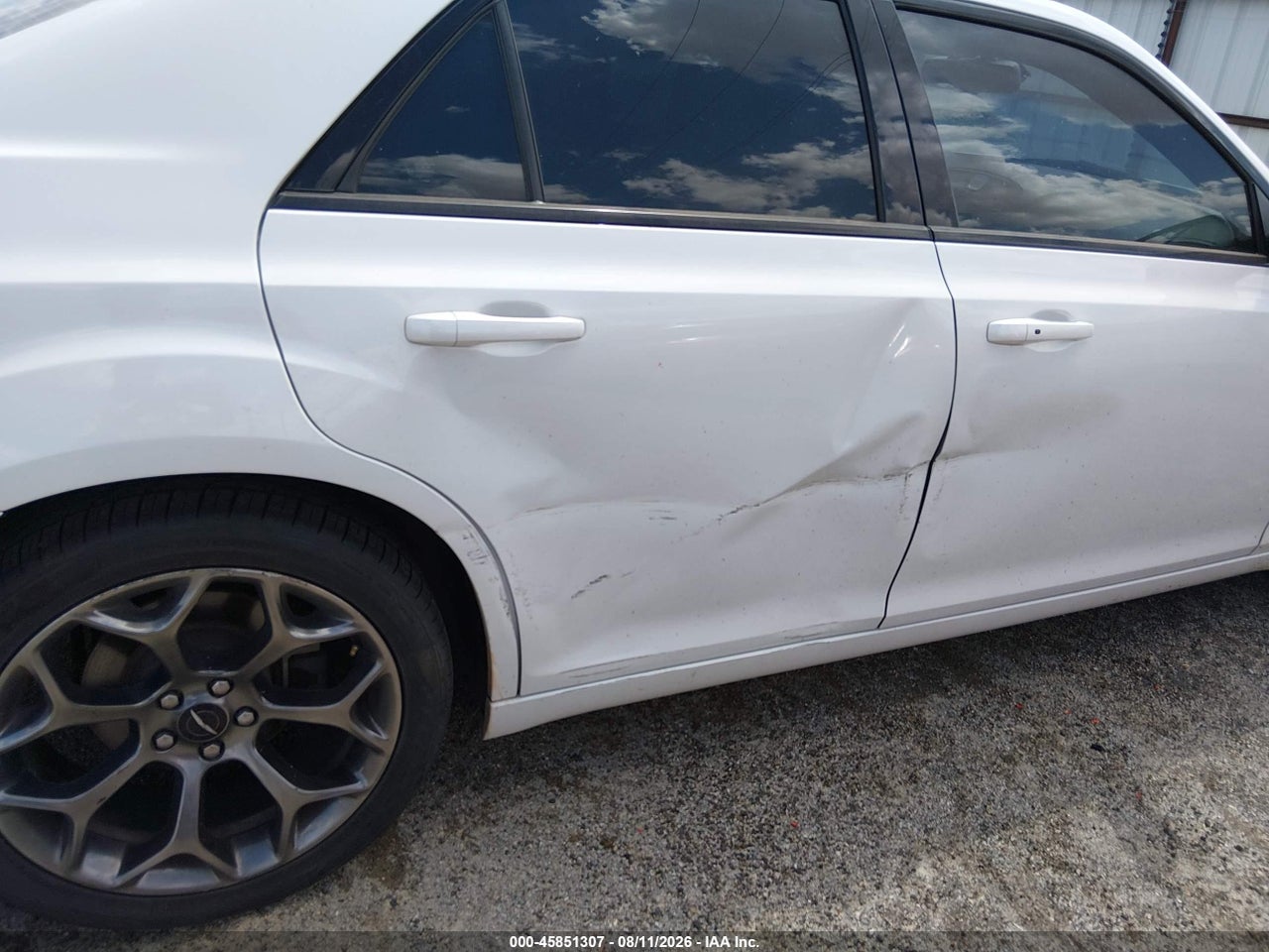 2015 CHRYSLER 300 300S · 6/11