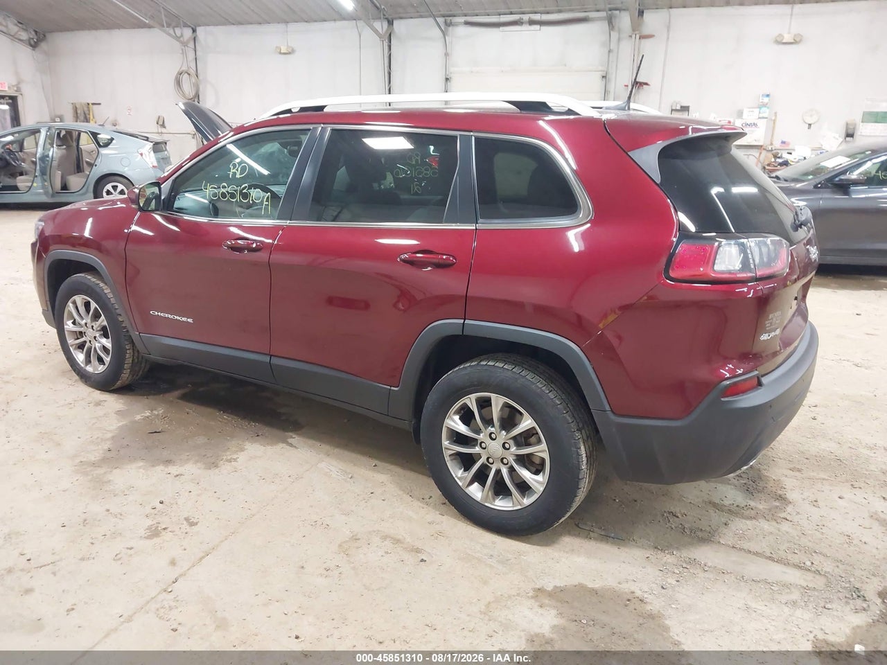 2021 JEEP CHEROKEE LATITUDE LUX 4X4 · 3/3