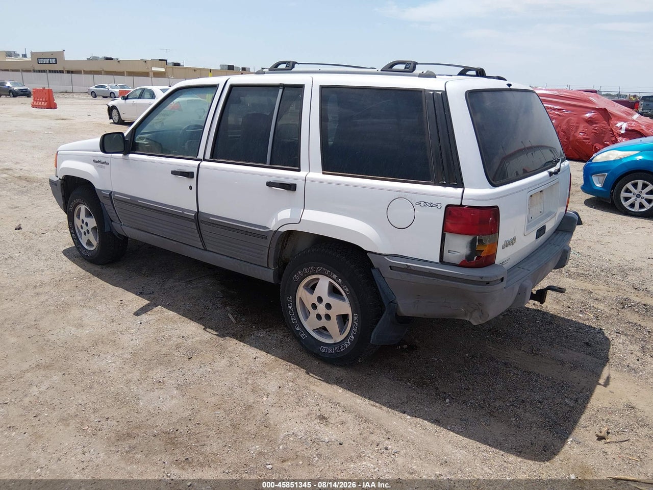 1995 JEEP GRAND CHEROKEE LAREDO · 3/11