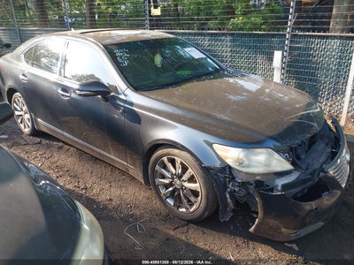 JTHCL5EF5A5****** · 2010 LEXUS LS 460