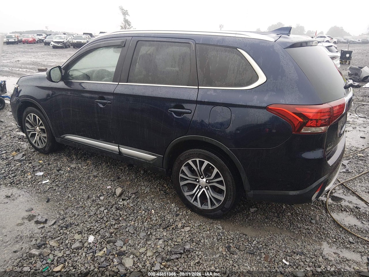 2018 MITSUBISHI OUTLANDER ES/LE/SE/SEL · 3/11