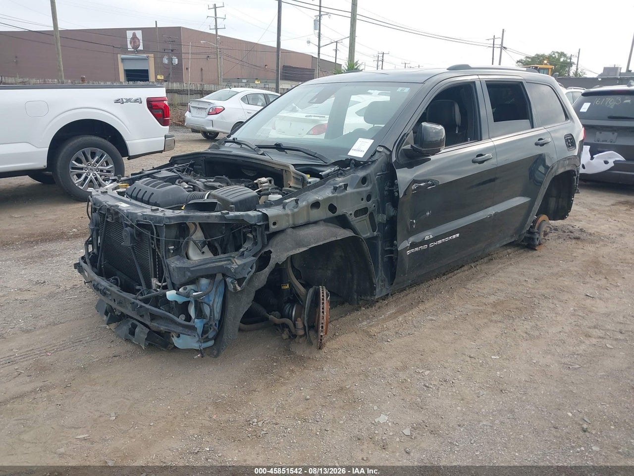 2014 JEEP GRAND CHEROKEE SUMMIT · 2/10