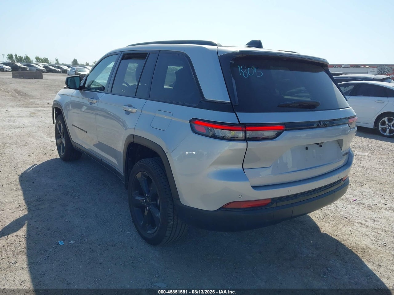 2023 JEEP GRAND CHEROKEE LIMITED 4X2 · 3/11