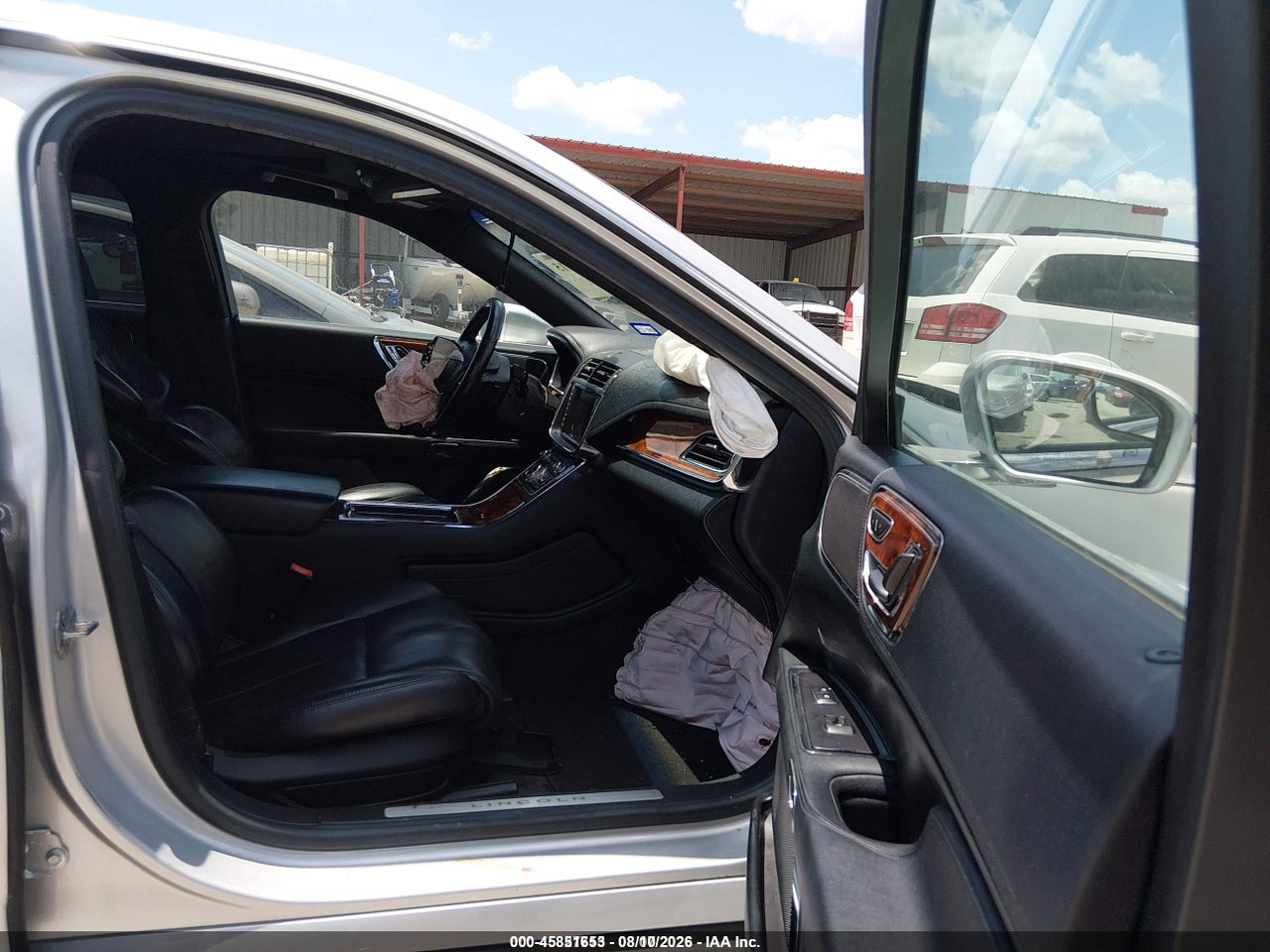 1LN6L9SK1H5****** · 2017 LINCOLN CONTINENTAL SELECT · 5/11