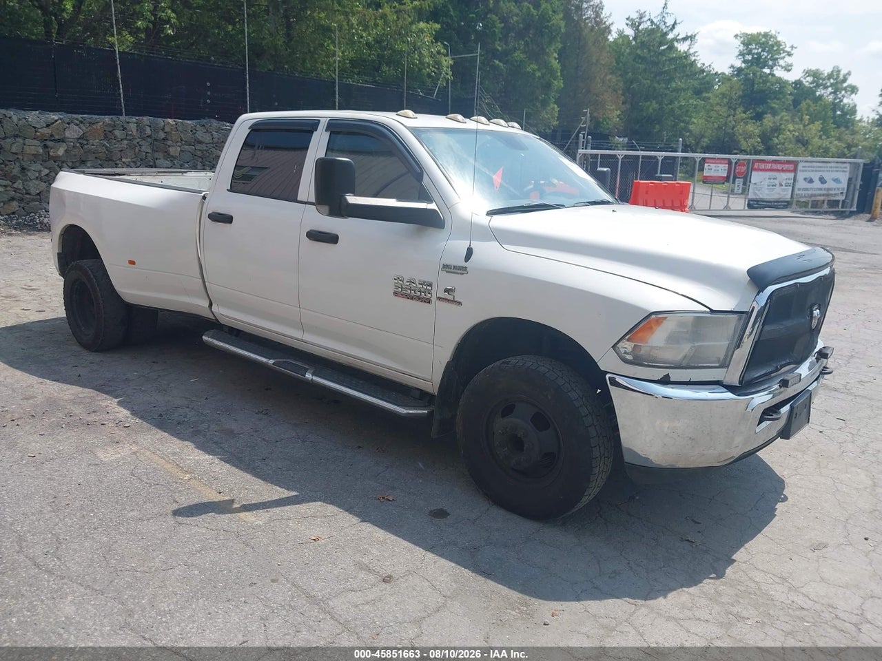 3C63RRGLXJG****** · 2018 RAM 3500 TRADESMAN  4X4 8' BOX