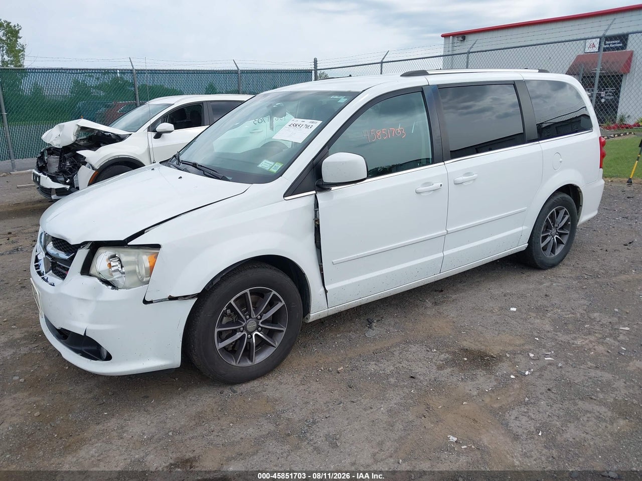 2017 DODGE GRAND CARAVAN SXT · 2/11