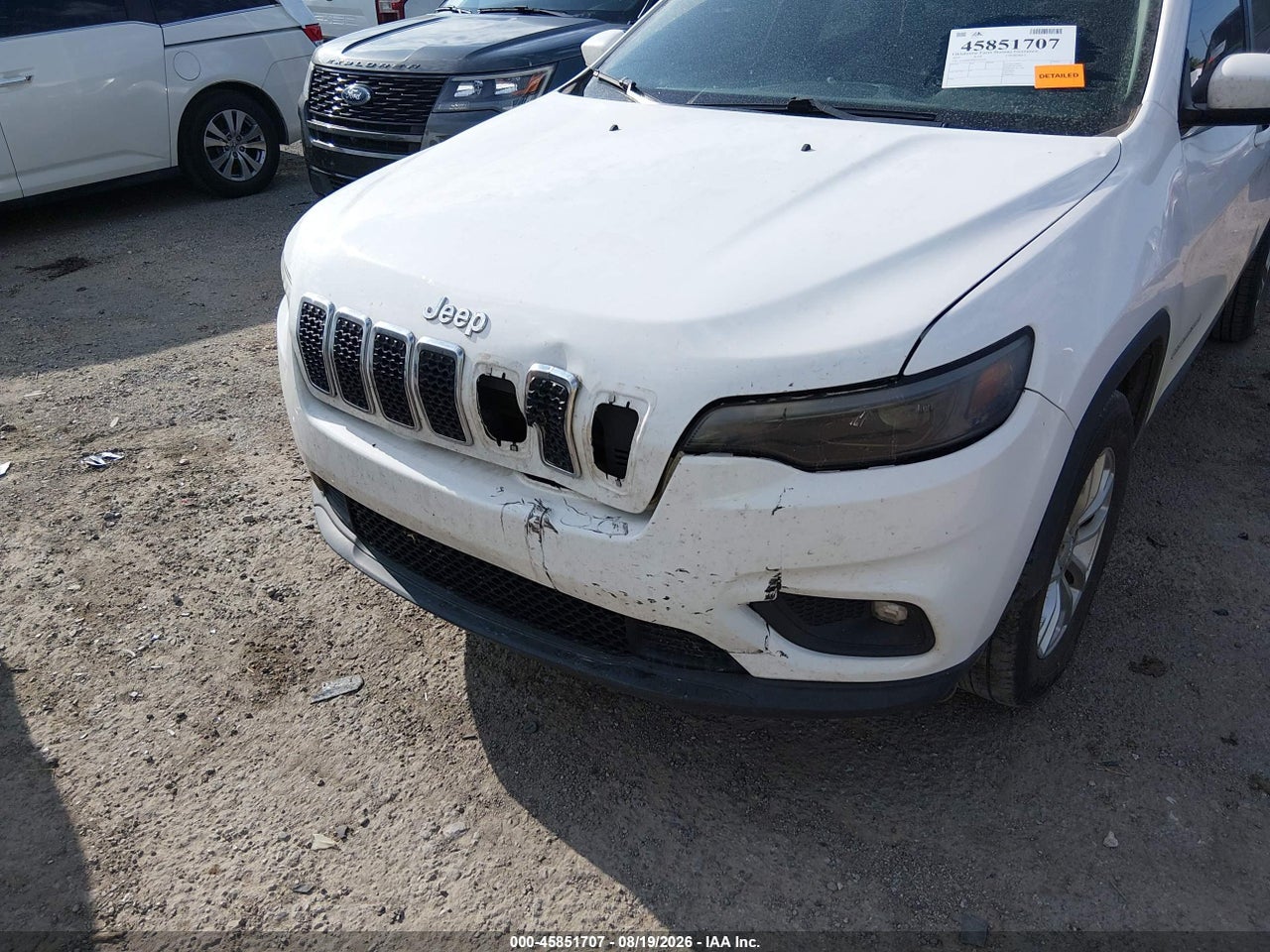 2019 JEEP CHEROKEE LATITUDE 4X4 · 6/11