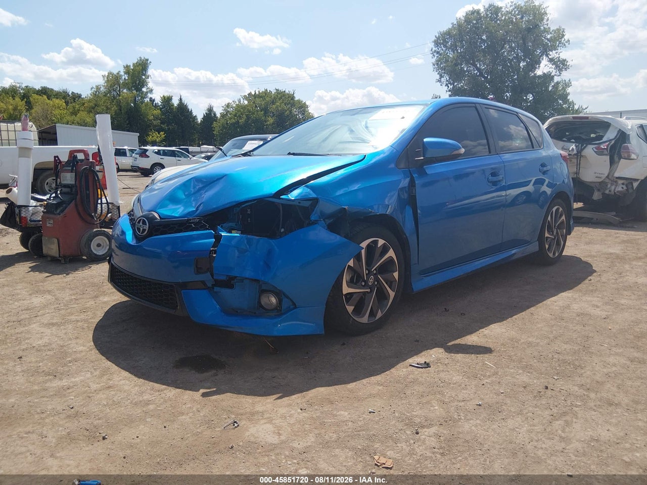2016 SCION IM · 2/5