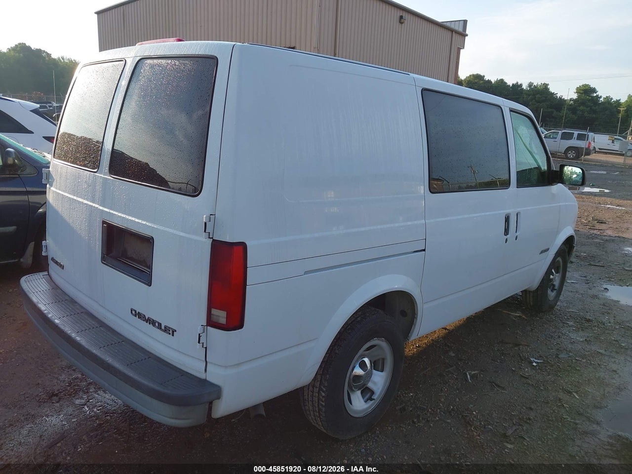 2002 CHEVROLET ASTRO   · 4/11