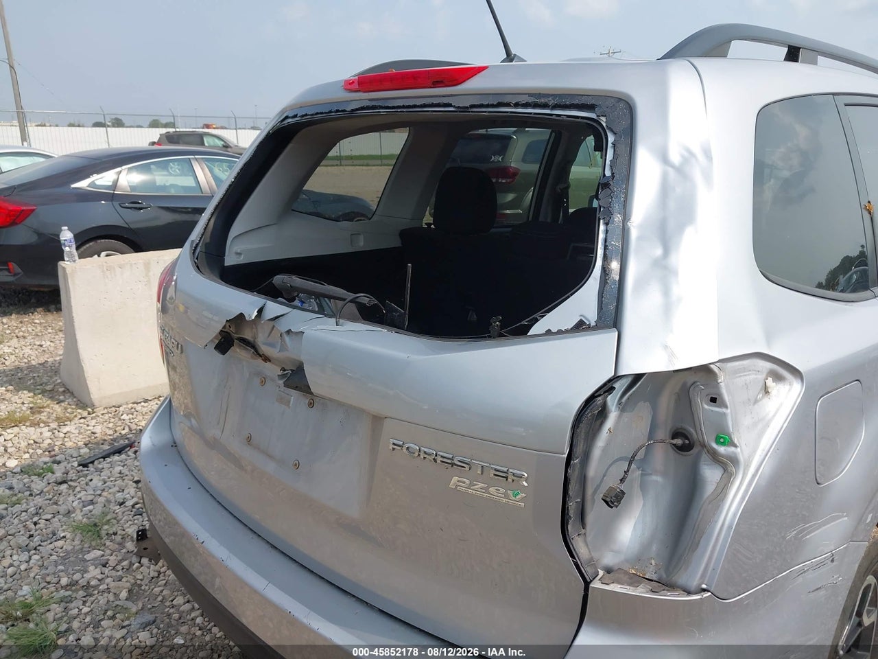 2014 SUBARU FORESTER 2.5I PREMIUM · 6/11