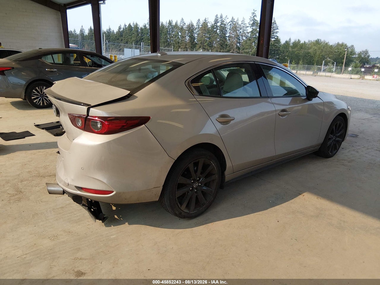 2022 MAZDA MAZDA3 PREMIUM PLUS · 4/11