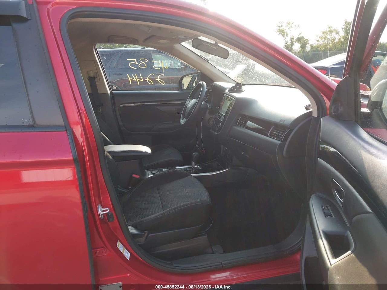 2019 MITSUBISHI OUTLANDER ES · 5/11