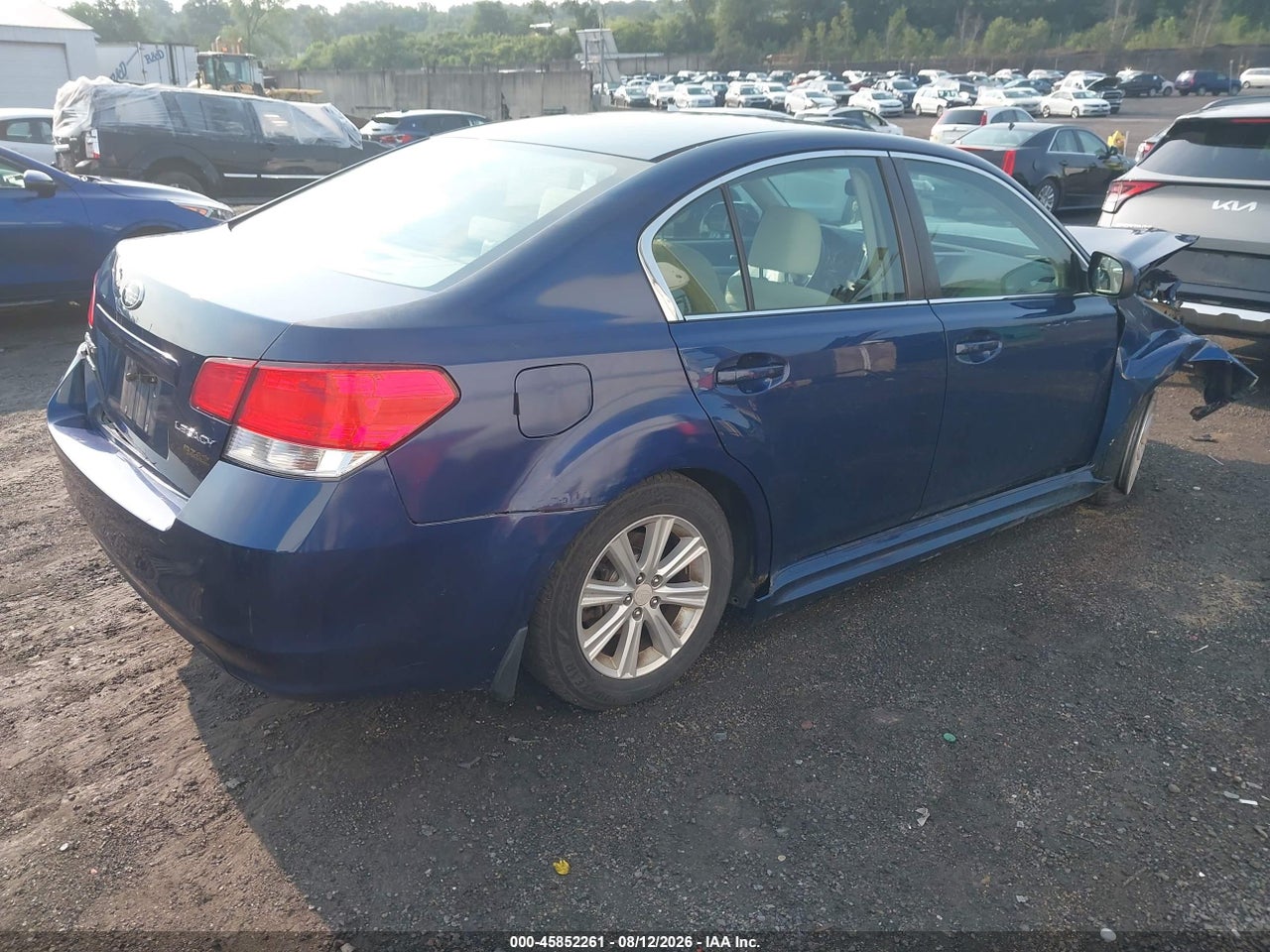 2010 SUBARU LEGACY 2.5I PREMIUM · 4/11
