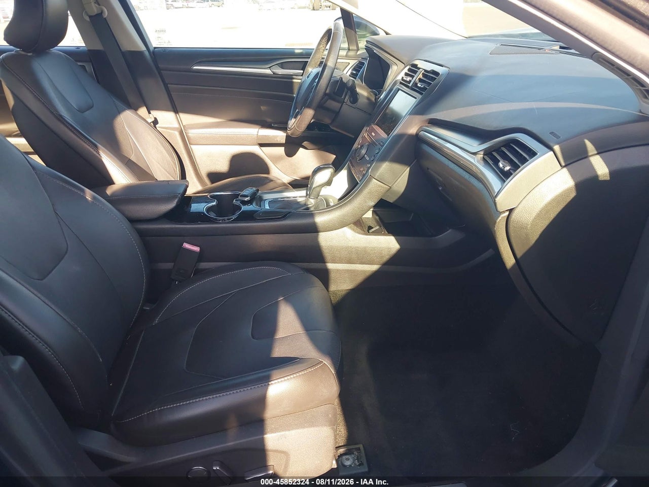 2016 FORD FUSION TITANIUM · 5/11