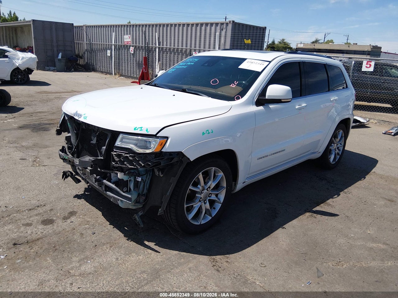 2016 JEEP GRAND CHEROKEE SUMMIT · 2/11