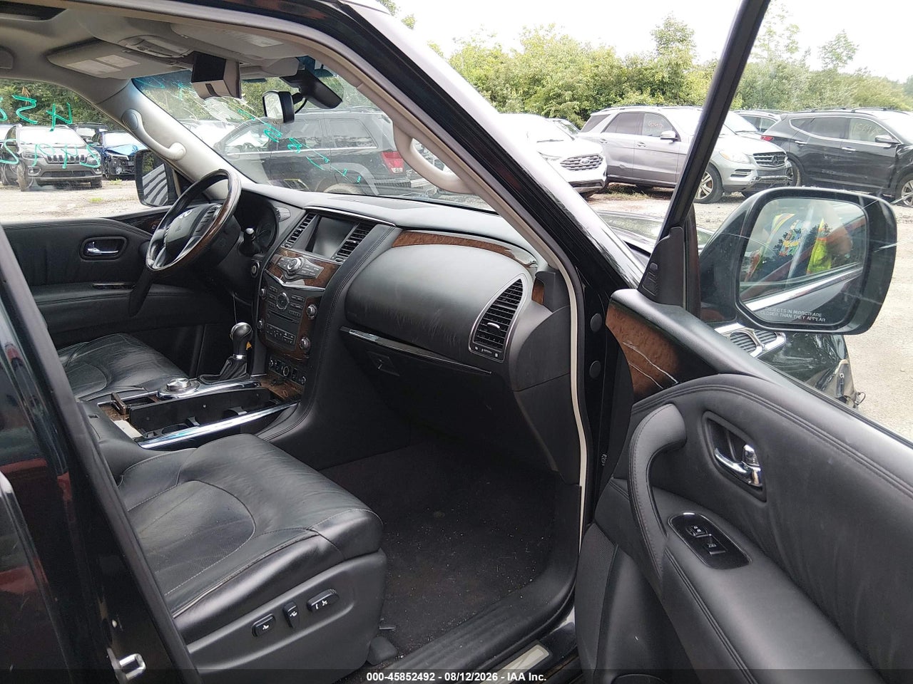 2012 INFINITI QX56 · 5/11